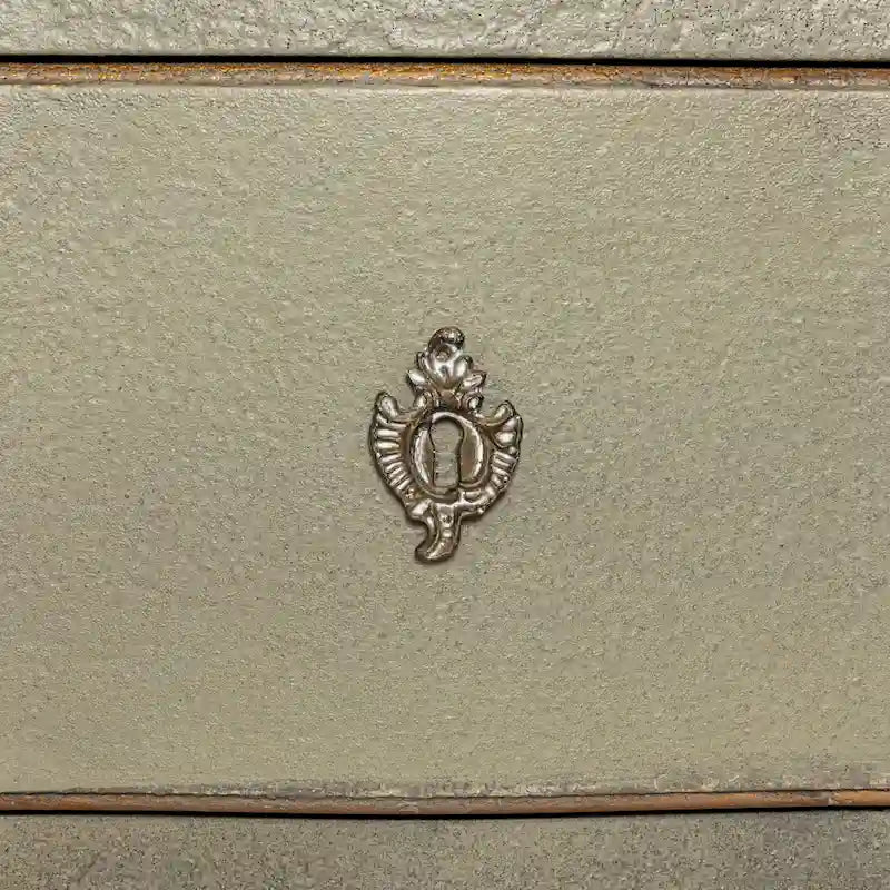 Commode en bois vieilli à 3 tiroirs